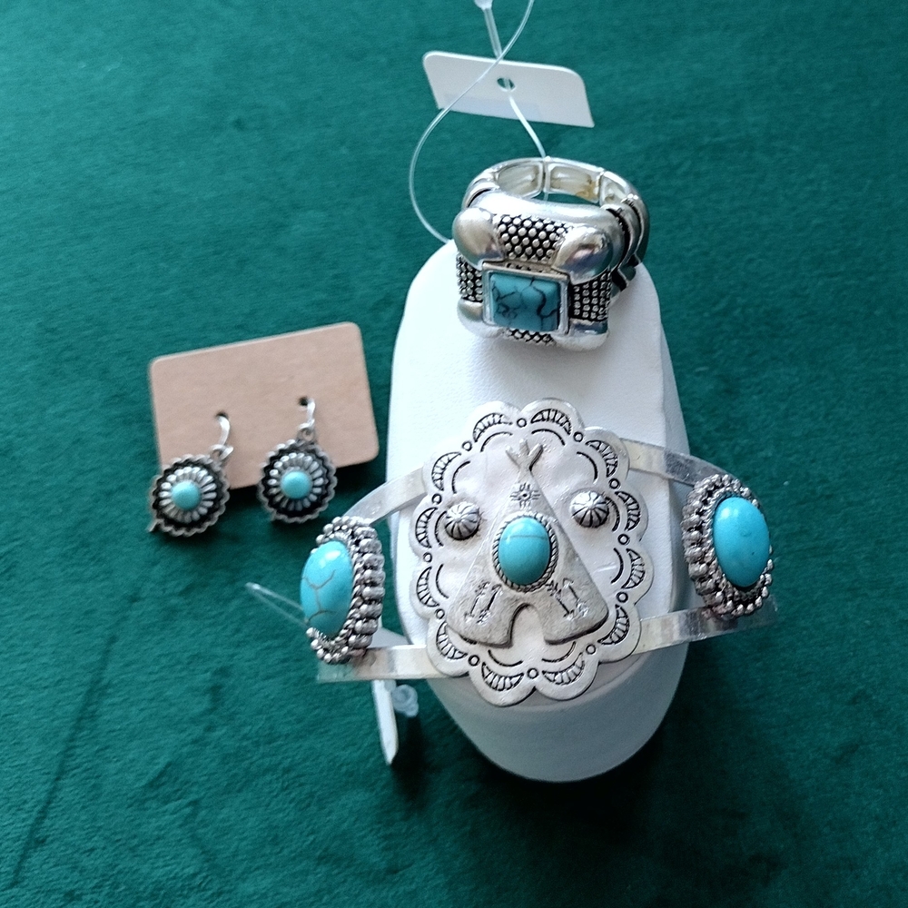 Silver-tone and Turquoise Native American Western Style Jewelry Set
